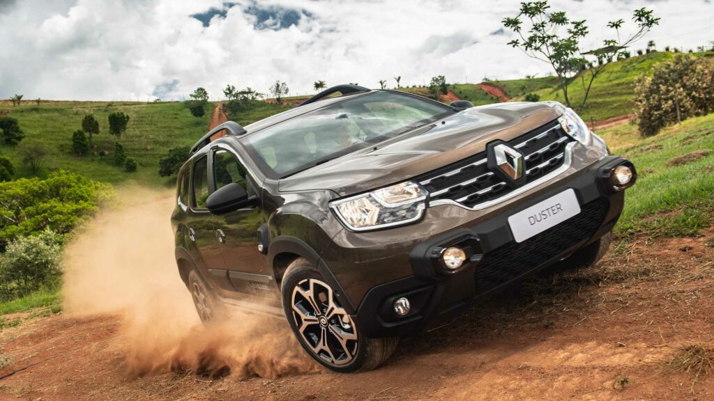 renault duster iconic 2021 48 1024x576 1 A Renault está com descontos especiais para o público PcD durante todo o mês de julho, a marca francesa está disponibilizando uma versão do Stepway e duas do Duster que estão sendo vendidos nas concessionarias de todo o Brasil. A montadora está ofertando somente essas três opções ao cliente PcD com isenção de IPI apenas, uma vez que não há veículos com transmissão automática no portfólio que estejam dentro do teto do ICMS.