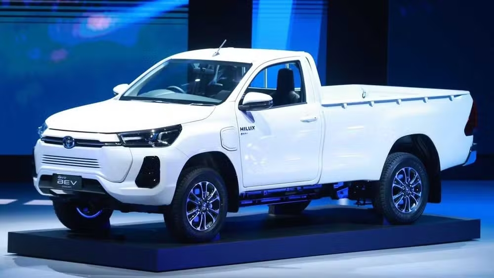 Toyota Hilux ganhará uma versão elétrica a partir de 2025