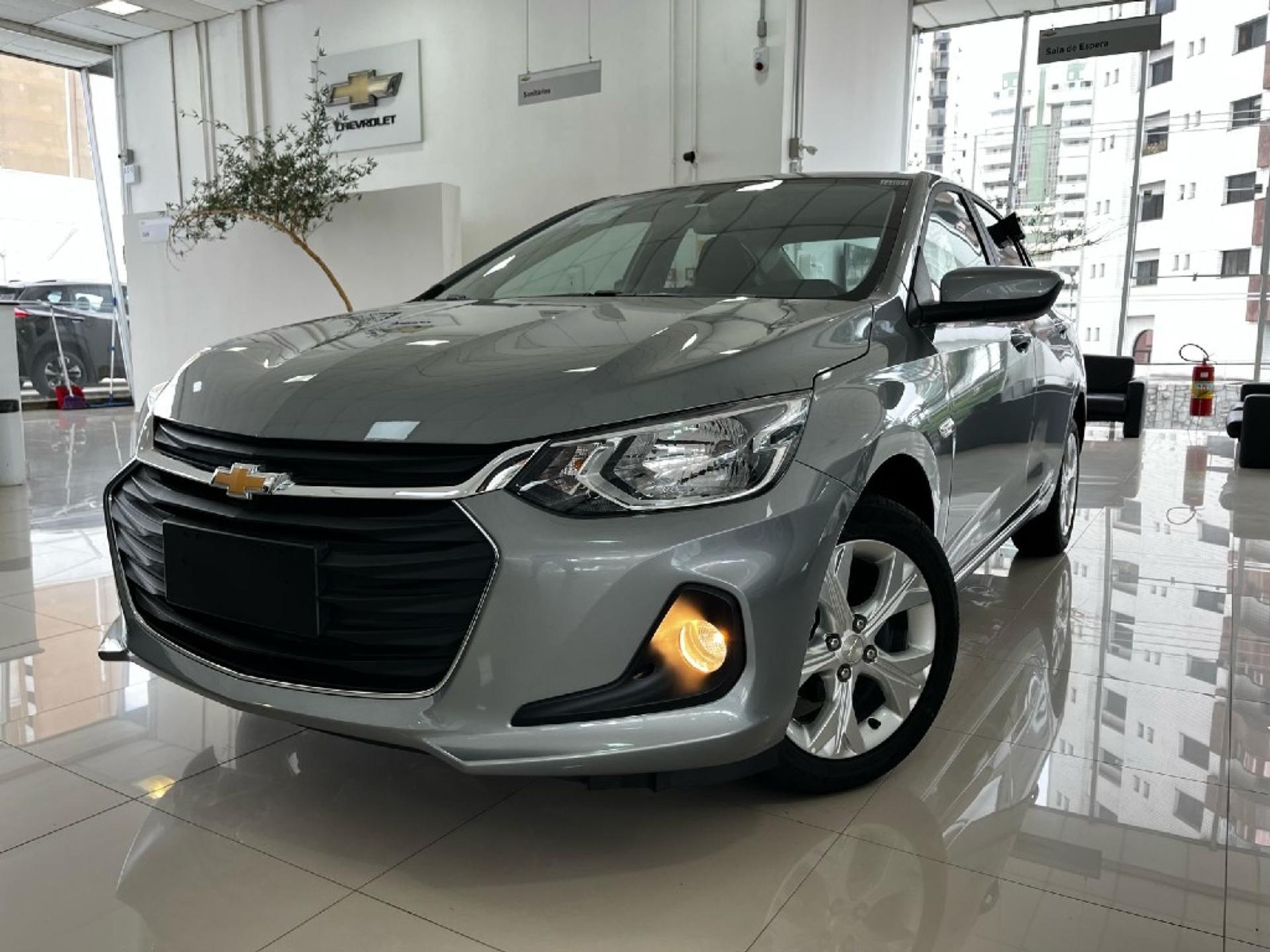 Chevrolet Onix Plus despenca 44% nas vendas em julho de 2024