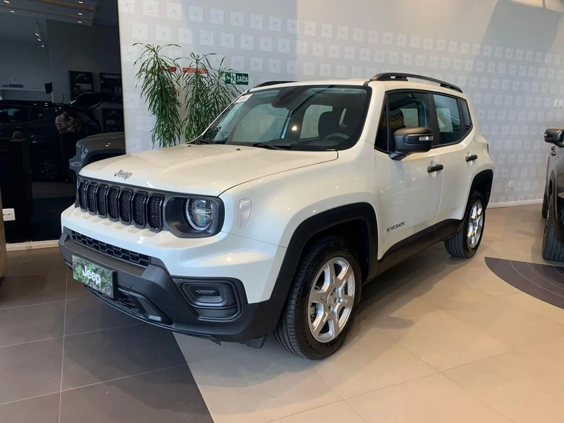 Jeep Renegade Altitude 2025: ficha técnica, preço e itens