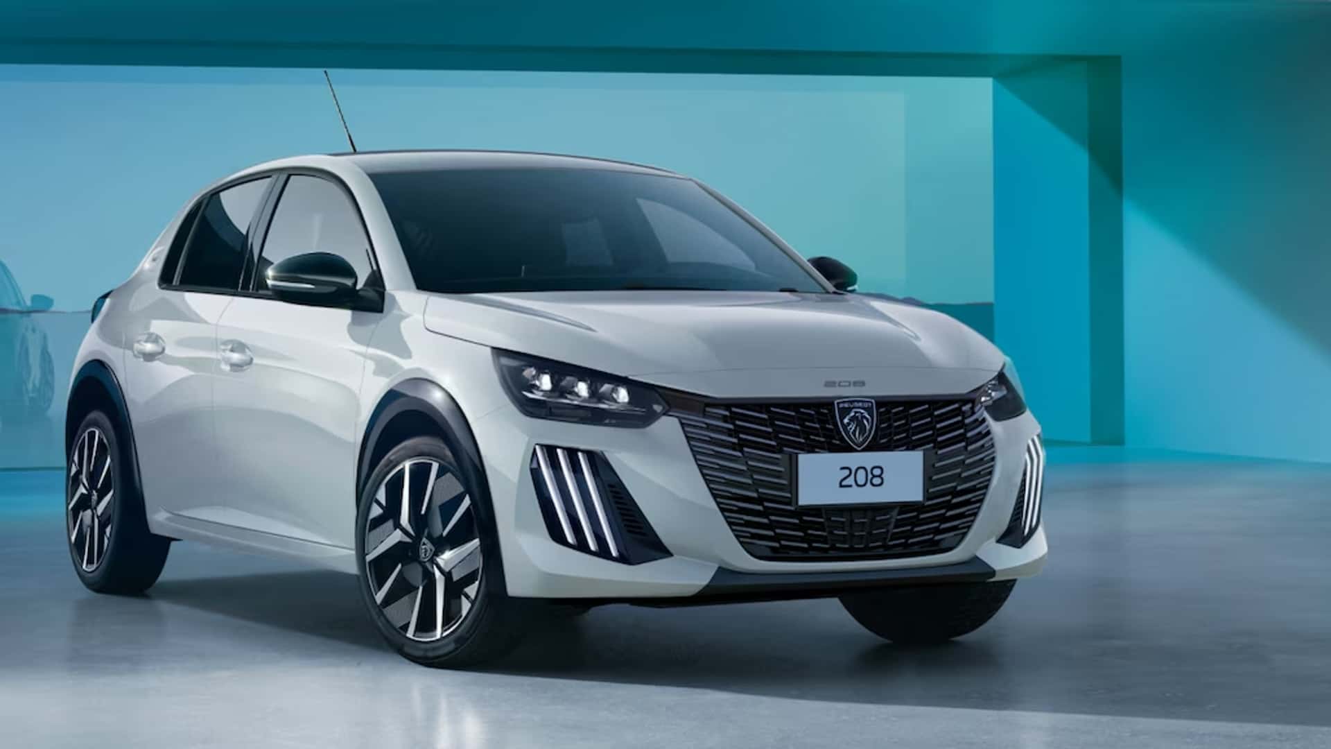 Peugeot 208 2025 foi flagrado no Brasil, e sua estreia oficial será em agosto